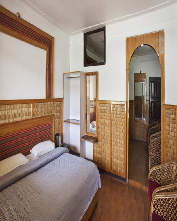 Hotel New Bharat Bhimtal Exterior photo